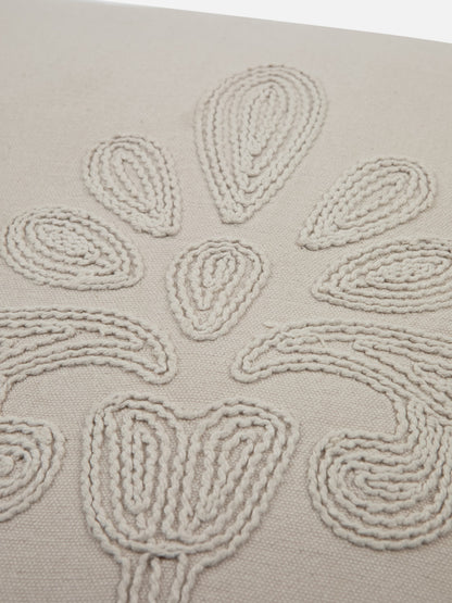 Liry Cushion 18X18in